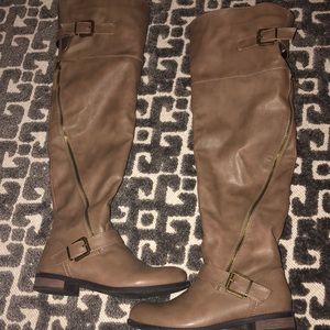 Over the knee tan boots. Worn once size 6.5